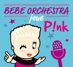 bébé orchestra joue...